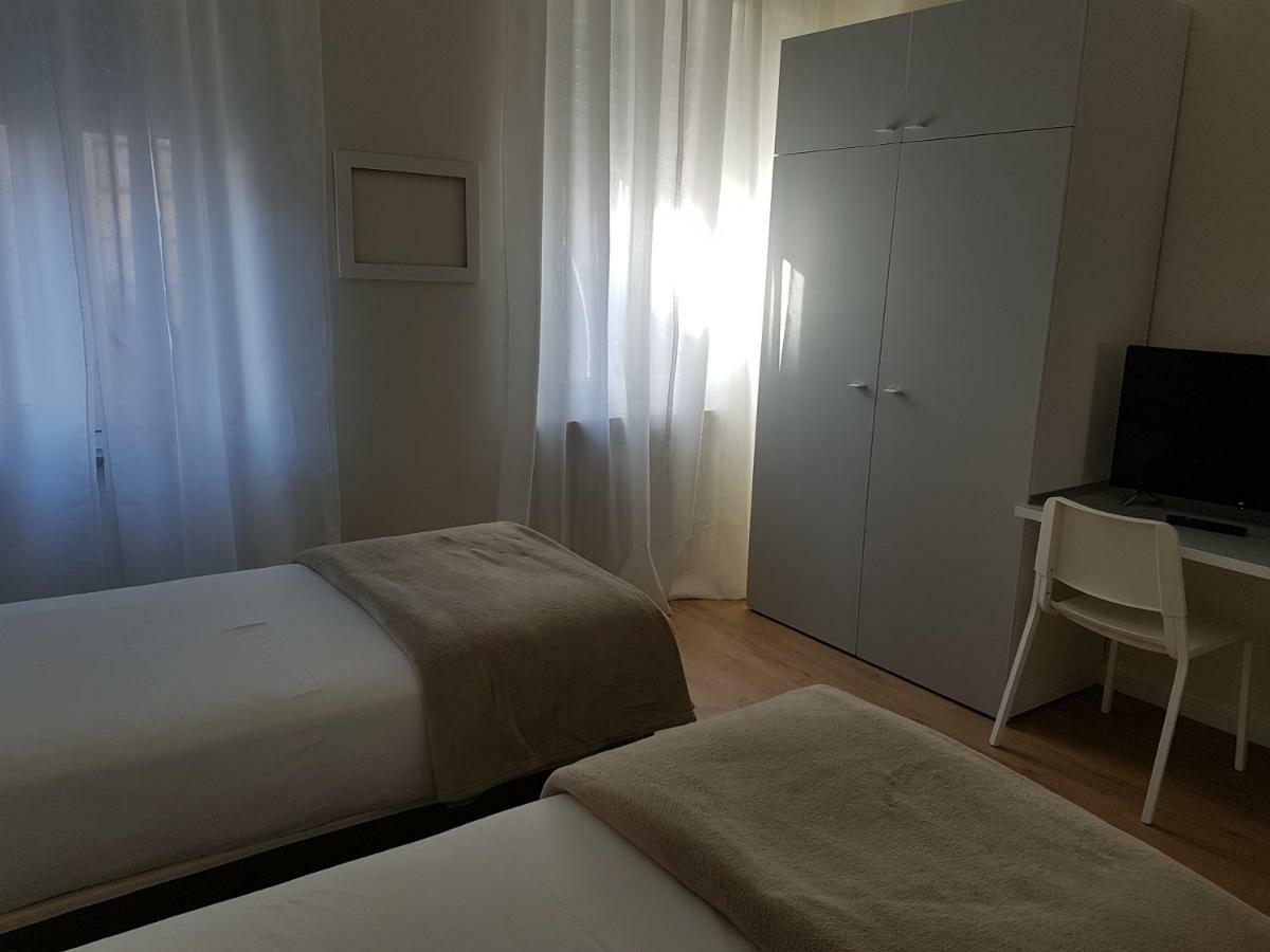 Affittacamere Risorgimento Lecco Dış mekan fotoğraf